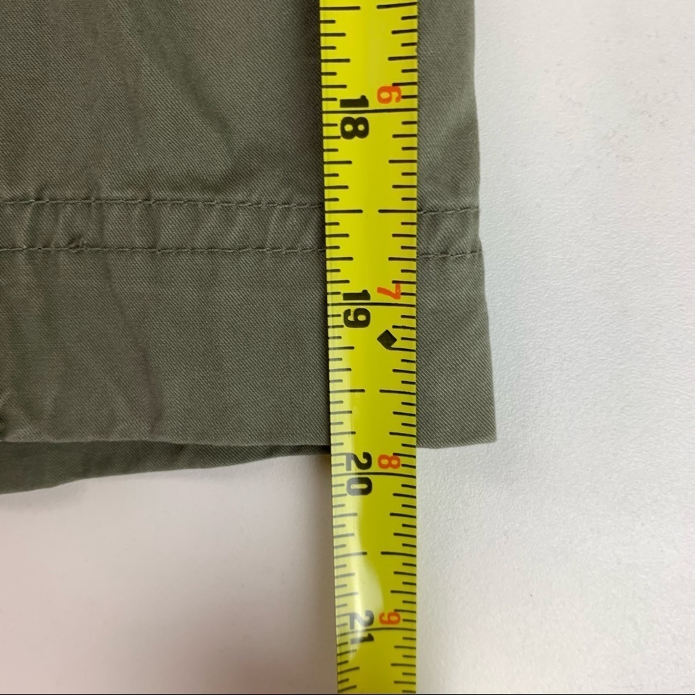 ROOTS 73 Green  Cargo Capris size 4 - Picture 10 of 11